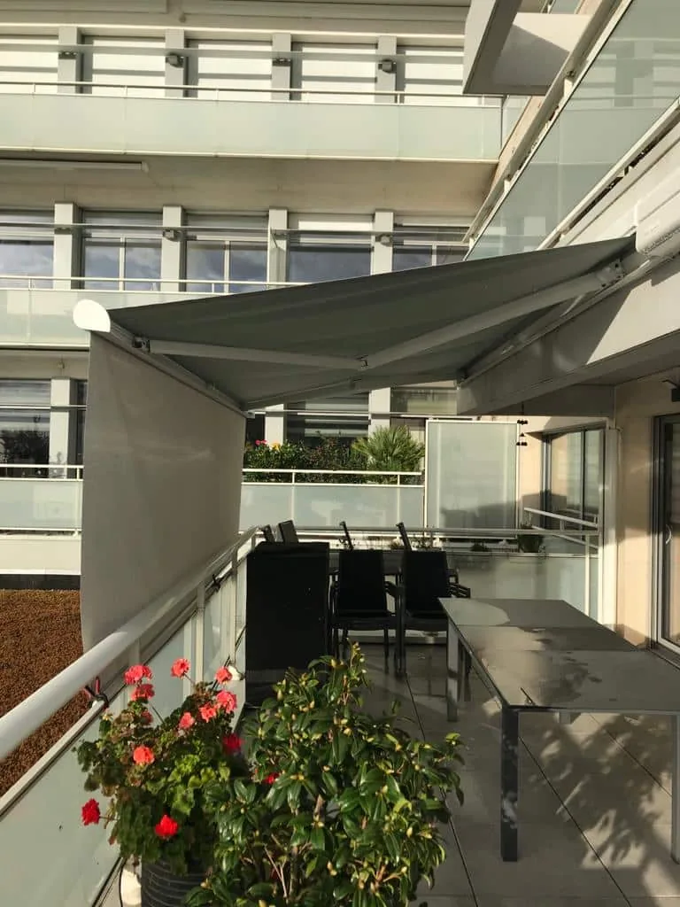 Réalisation à Colombes : Installation d’un store banne Brustor avec l’offre EOLIS 3D offerte