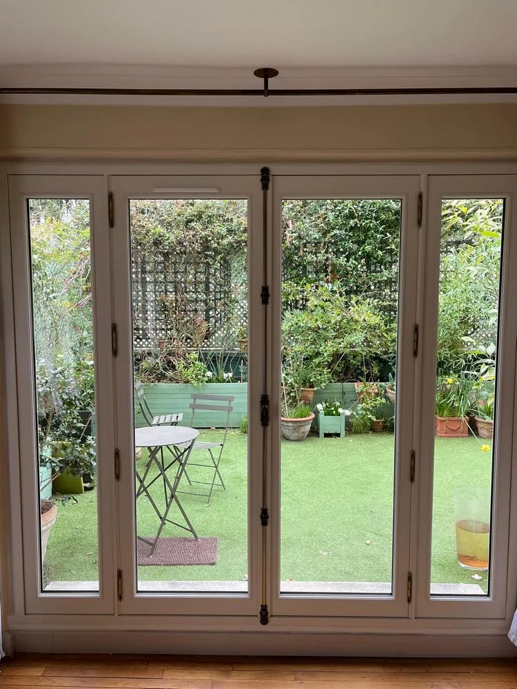 Installation de Portes-Fenêtres en Bois Atulam à Neuilly-sur-Seine